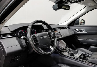 Подержанный автомобиль Land Rover Range Rover Velar 2018 года (15 фото)