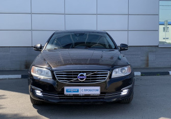 Подержанный автомобиль Volvo S80 2013 года (2 фото)