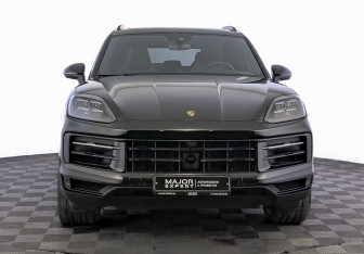 Подержанный автомобиль Porsche Cayenne 2024 года (2 фото)