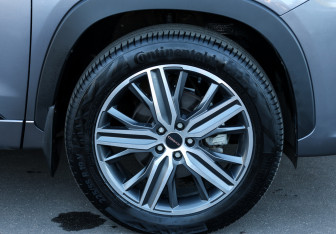 Подержанный автомобиль Exeed LX 2022 года (25 фото)