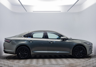 Подержанный автомобиль Geely Preface 2024 года (4 фото)