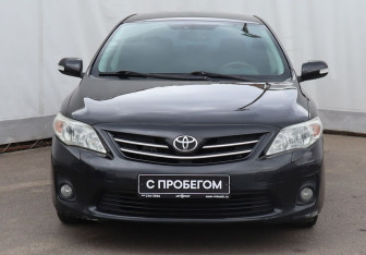 Подержанный автомобиль Toyota Corolla Sedan 2011 года (2 фото)