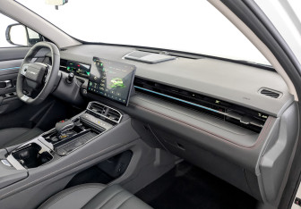 Новый Soueast S06 2026 (9 фото)