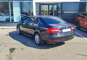 Подержанный автомобиль Skoda Superb Liftback 2013 года (7 фото)