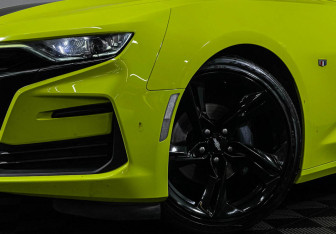 Подержанный автомобиль Chevrolet Camaro Coupe 2019 года (25 фото)