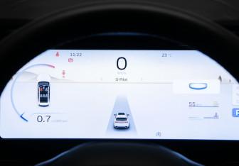 Подержанный автомобиль Geely Monjaro 2024 года (11 фото)