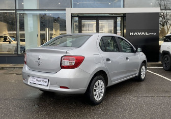 Подержанный автомобиль Renault Logan Sedan 2018 года (5 фото)