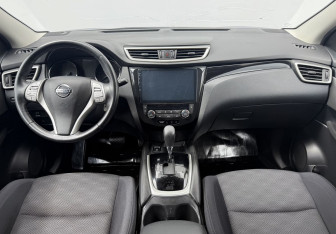 Подержанный автомобиль Nissan Qashqai 2018 года (12 фото)