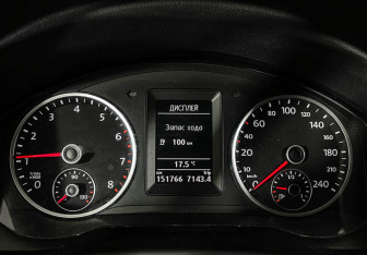 Подержанный автомобиль Volkswagen Tiguan 2012 года (11 фото)