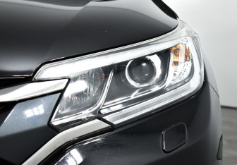 Подержанный автомобиль Honda CR-V 2015 года (7 фото)