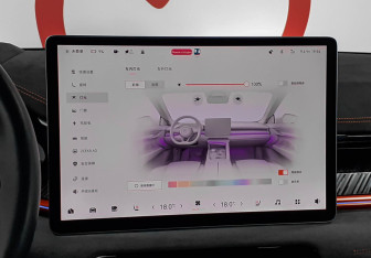 Подержанный автомобиль Zeekr 001 2023 года (14 фото)