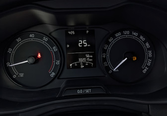 Подержанный автомобиль Skoda Rapid Liftback 2021 года (16 фото)