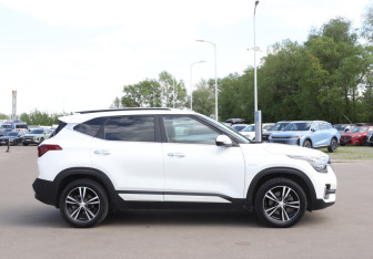 Подержанный автомобиль Kia Seltos 2020 года (4 фото)