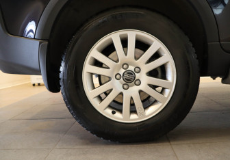 Подержанный автомобиль Volvo XC90 2006 года (21 фото)