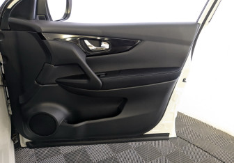 Подержанный автомобиль Nissan Qashqai 2014 года (22 фото)