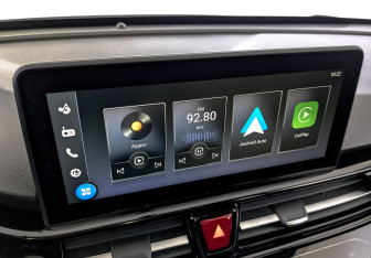 Подержанный автомобиль Москвич 3е 2023 года (27 фото)