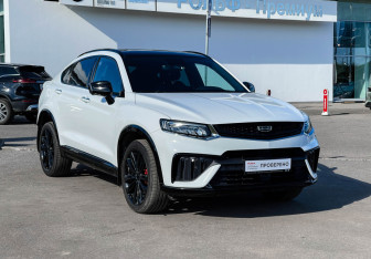 Подержанный автомобиль Geely Tugella 2023 года (3 фото)