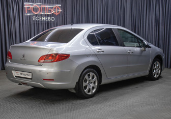 Подержанный автомобиль Peugeot 408 2012 года (5 фото)