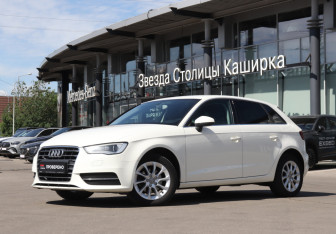 Подержанный автомобиль Audi A3 Hatchback 2013 года (22 фото)