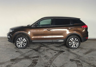 Подержанный автомобиль Geely Atlas 2019 года (4 фото)