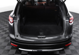 Подержанный автомобиль Mazda CX-9 2019 года (10 фото)