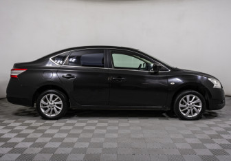Подержанный автомобиль Nissan Sentra Sedan 2014 года (4 фото)