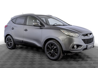 Подержанный автомобиль Hyundai ix35 2013 года (3 фото)