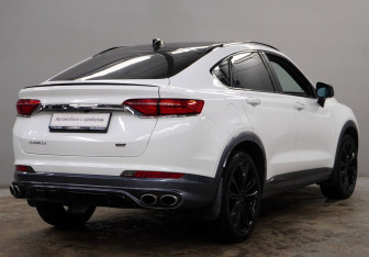 Подержанный автомобиль Geely Tugella 2022 года (7 фото)