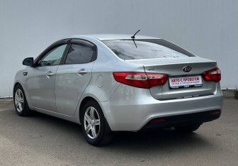 Подержанный автомобиль Kia Rio Sedan 2013 года (7 фото)