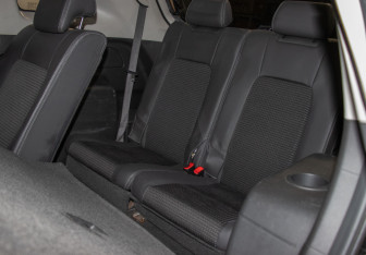 Подержанный автомобиль Chevrolet Captiva 2012 года (12 фото)