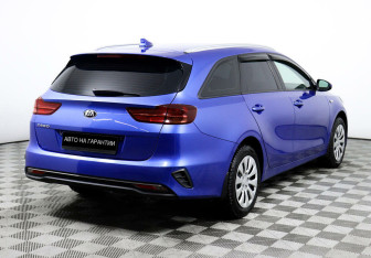 Подержанный автомобиль Kia Ceed Wagon 2021 года (5 фото)