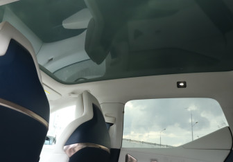 Подержанный автомобиль Zeekr X 2023 года (23 фото)