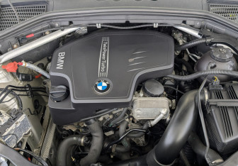 Подержанный автомобиль BMW X3 2013 года (9 фото)