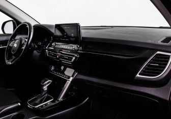 Подержанный автомобиль Kia Seltos 2020 года (9 фото)