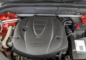 Подержанный автомобиль Volvo XC60 2019 года (9 фото)