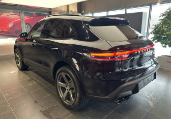 Новый Porsche Macan 2025 (10 фото)