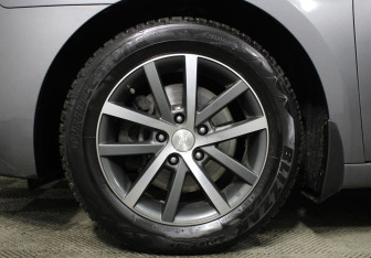 Подержанный автомобиль Hyundai i40 Wagon 2016 года (9 фото)