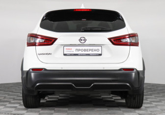 Подержанный автомобиль Nissan Qashqai 2021 года (6 фото)