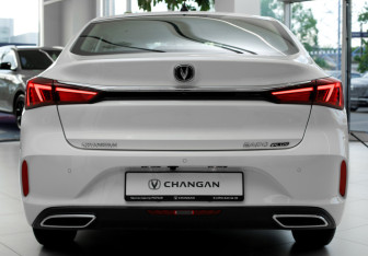 Новый Changan Eado Plus 2023 (3 фото)