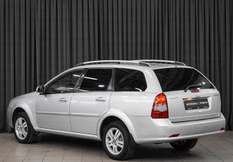 Подержанный автомобиль Chevrolet Lacetti Hatchback 2006 года (7 фото)