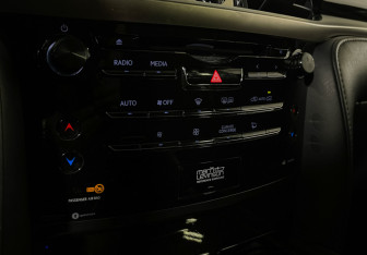 Подержанный автомобиль Lexus LX 2021 года (22 фото)