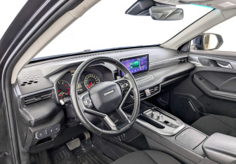 Подержанный автомобиль Haval Jolion 2022 года (16 фото)