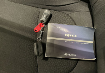 Подержанный автомобиль Kia Rio Sedan 2013 года (16 фото)