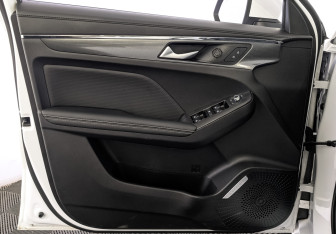 Подержанный автомобиль Haval Jolion 2023 года (19 фото)