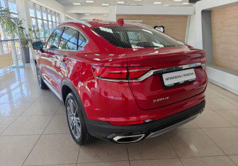 Подержанный автомобиль Geely Tugella 2021 года (7 фото)