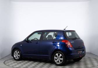 Подержанный автомобиль Suzuki Swift Hatchback 2008 года (7 фото)