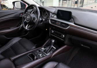 Подержанный автомобиль Mazda 6 Sedan 2017 года (11 фото)