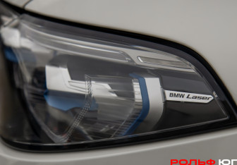 Подержанный автомобиль BMW X7 2020 года (22 фото)