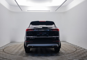Подержанный автомобиль Geely Atlas Pro 2021 года (6 фото)