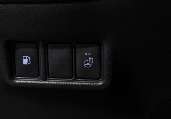 Подержанный автомобиль Toyota C-HR 2018 года (15 фото)